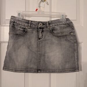 Stylish Gray Denim Skirt
